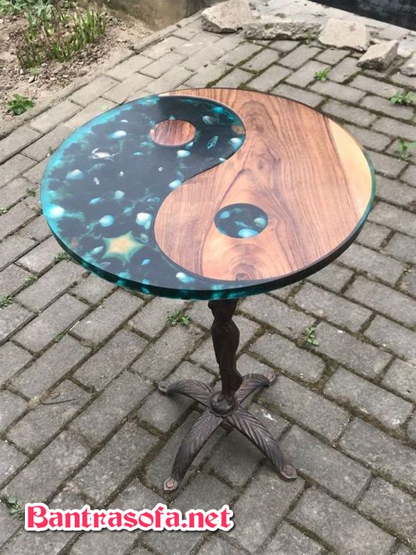 mặt bàn gỗ epoxy resin xoáy âm dương